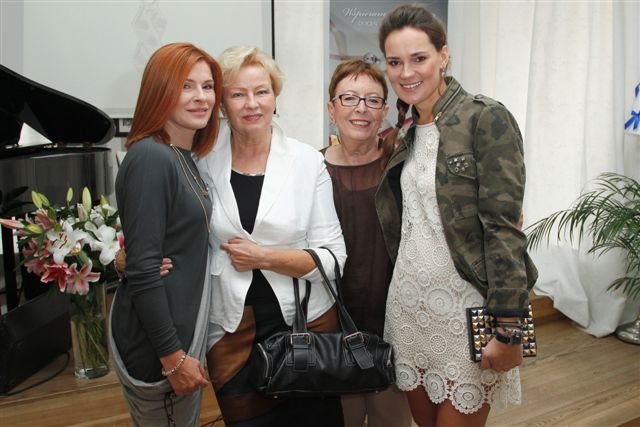 Na fotografii Anna Maruszeczko, Krystyna Kofta, Ela Kozik - szefowa Amazonek, Aleksandra Nieśpielak