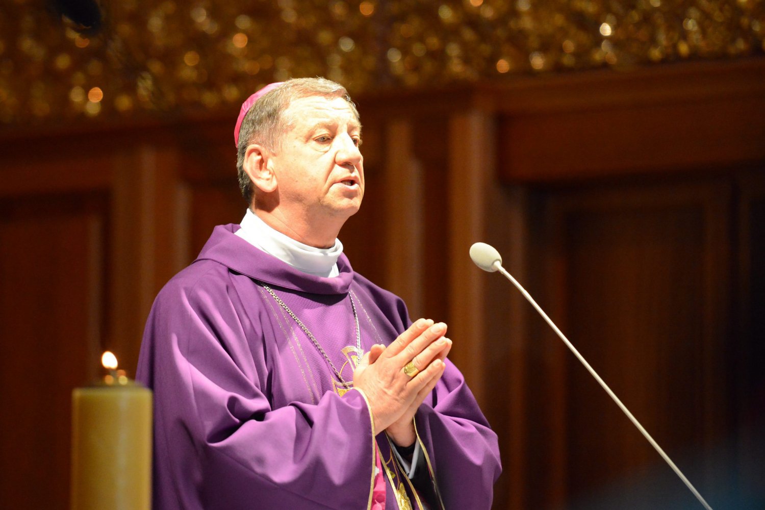 Józef Guzdek, biskup który ministra się nie boi.