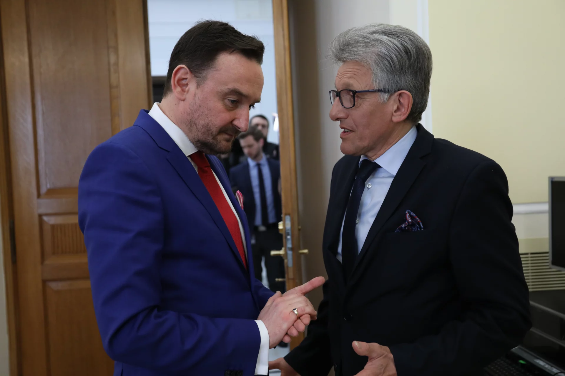 Nowo wybrany sędzia KRS Maciej Mitera i poseł PiS Stanisław Piotrowicz.