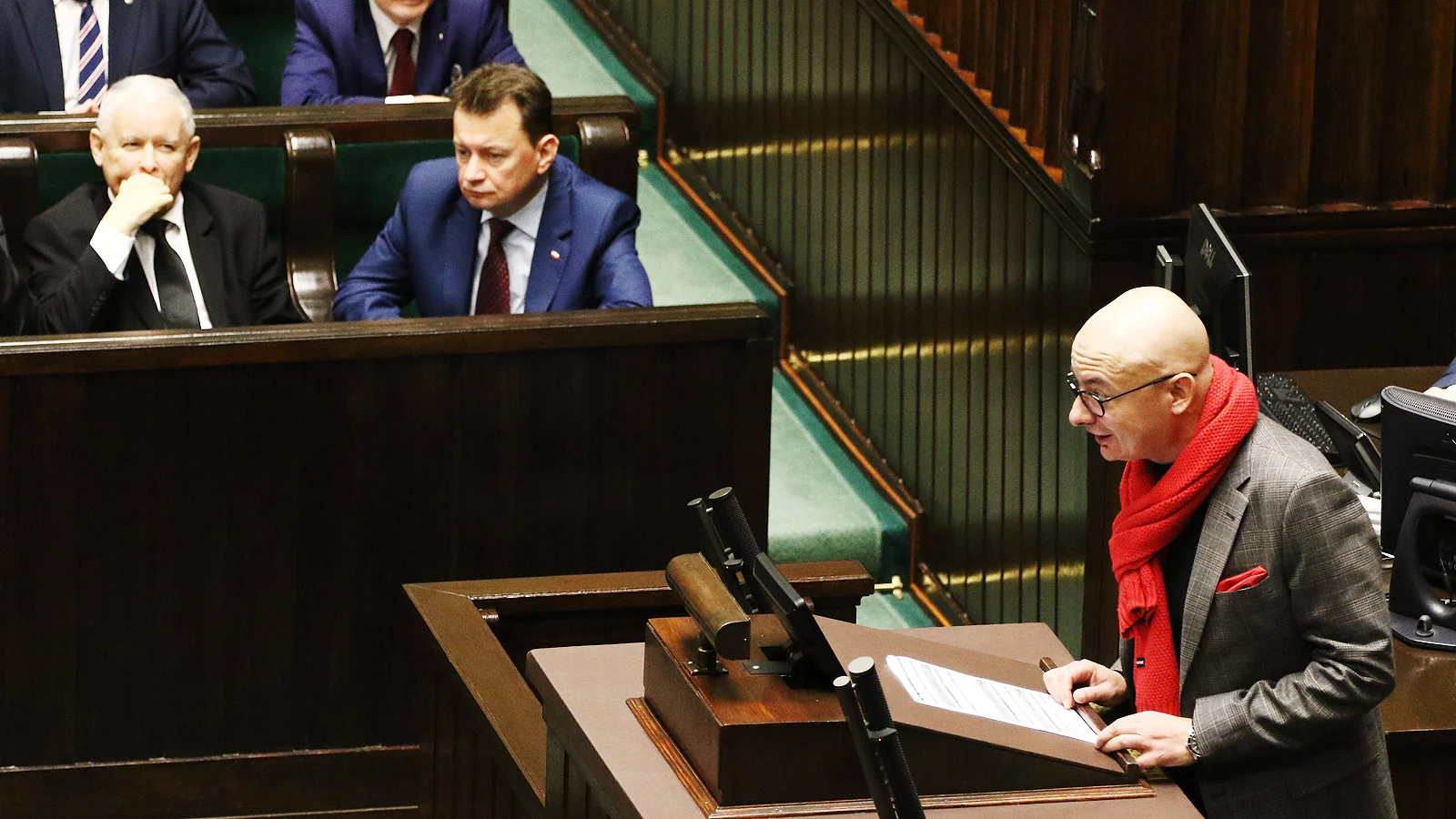 Dlaczego PiS nie usuwa Adama Glapińskiego po aferze wokół zarobków w NBP? W rozmowie z naTemat na powody wskazuje Michał Kamiński.