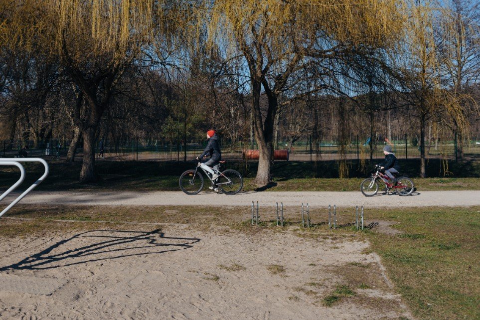 Niektórzy za łamanie zasad przemieszczania się zostali ukarani grzywnami w wysokości 12 tys, zł.