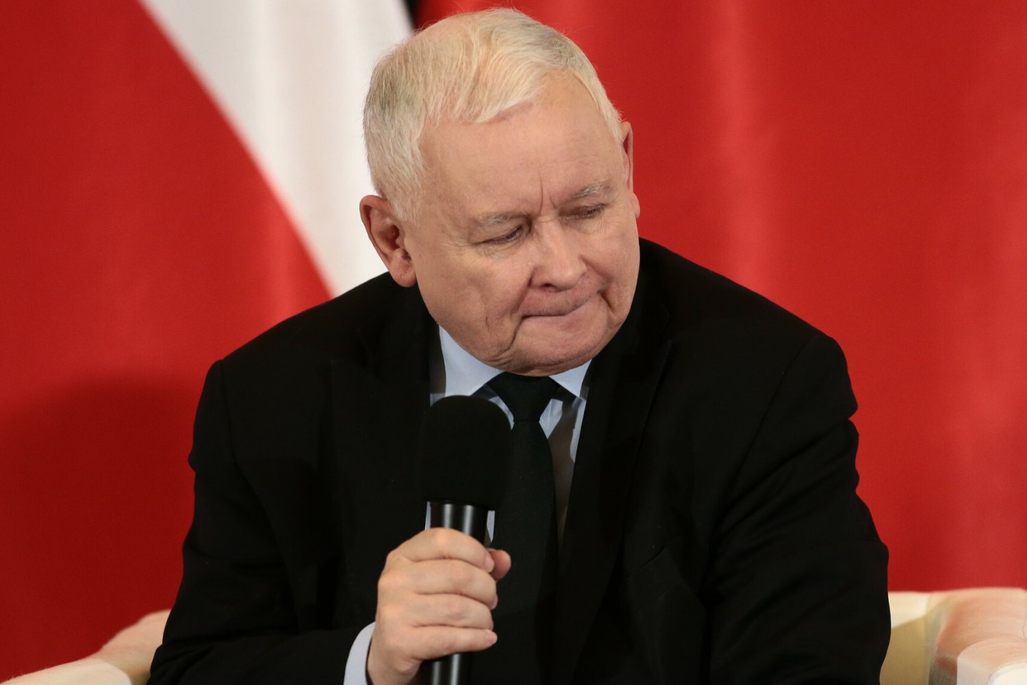 Najnowszy sondaż Kantar Public po styczniowych dyskusjach w Sejmie.