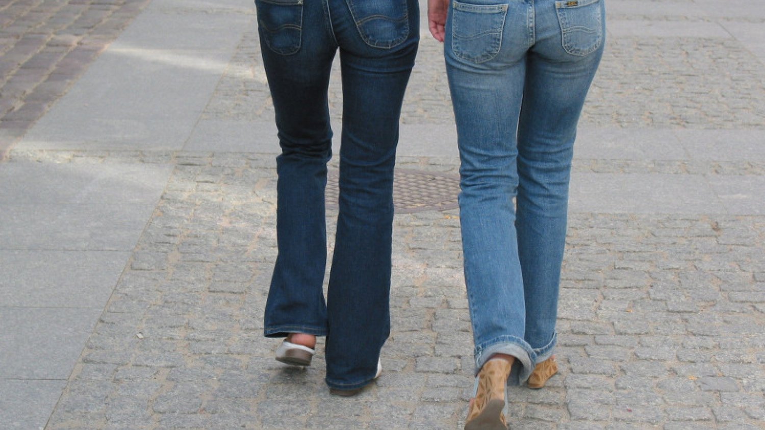 Problem ubóstwa menstruacyjnego dotyka także kobiety mieszkające w Polsce.