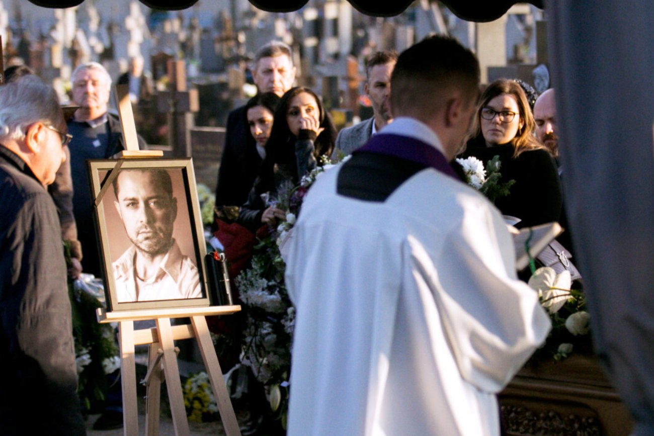 Pogrzeb Cezarego Olszewskiego. Przemowa księdza wywołała kontrowersje