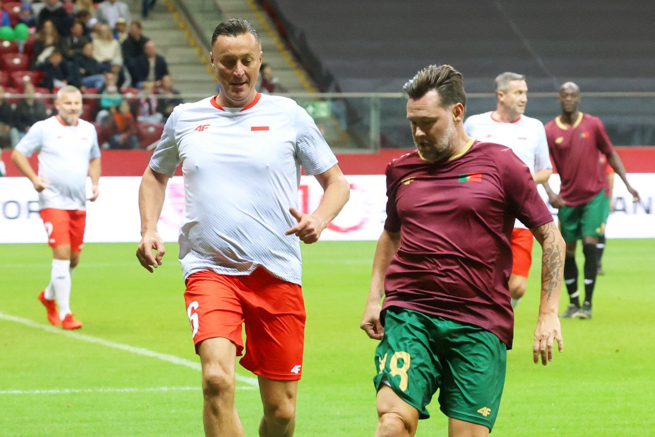 Hajto chce się zmierzyć w klatce z dawnym rywalem z boiska. Chodzi o mecz sprzed 20 lat!