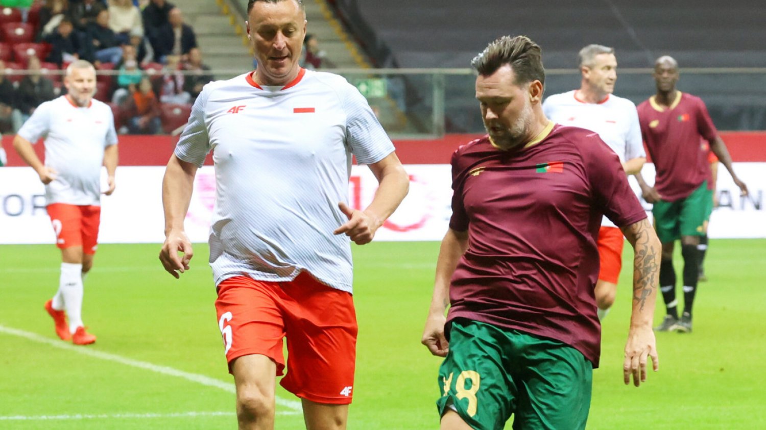 Hajto chce się zmierzyć w klatce z dawnym rywalem z boiska. Chodzi o mecz sprzed 20 lat!