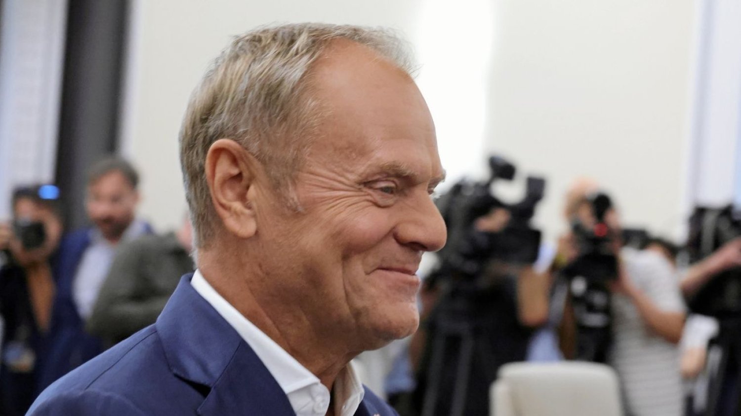Tusk poleca posłom PiS bajkę "Było sobie życie". Tusk poleca posłom PiS bajkę "Było sobie życie".