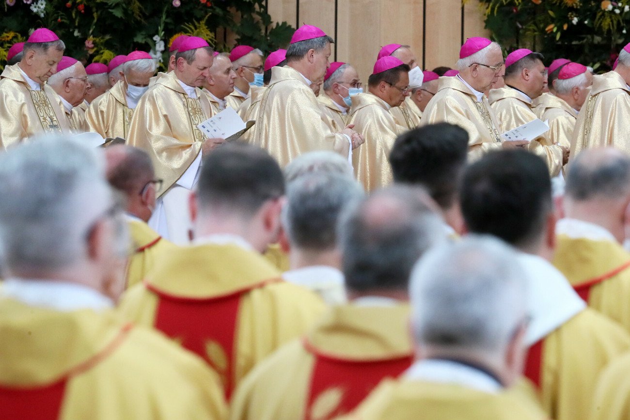 Z budżetu Polski na 2022 rok wynika, że wydatki na Fundusz Kościelny będą rekordowo wysokie.