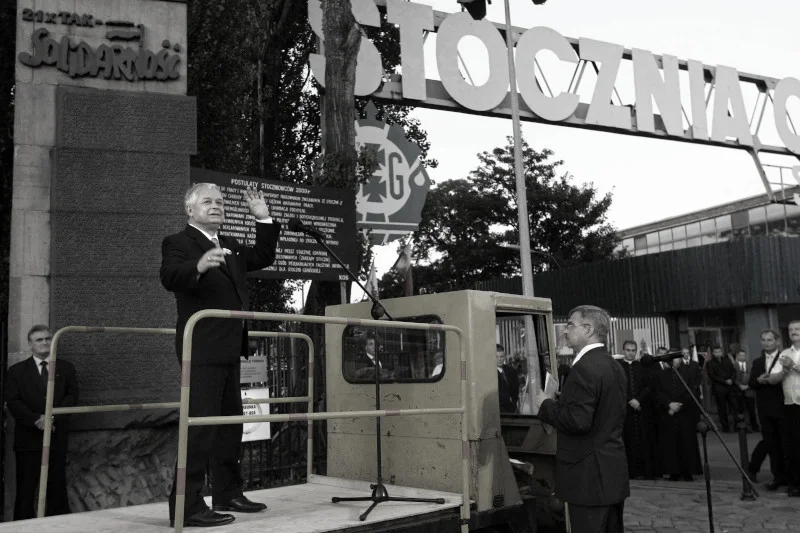 Rada miasta Gdańska nie zdecydowała się na przyznanie Lechowi Kaczyńskiemu tytułu honorowego obywatela miasta.