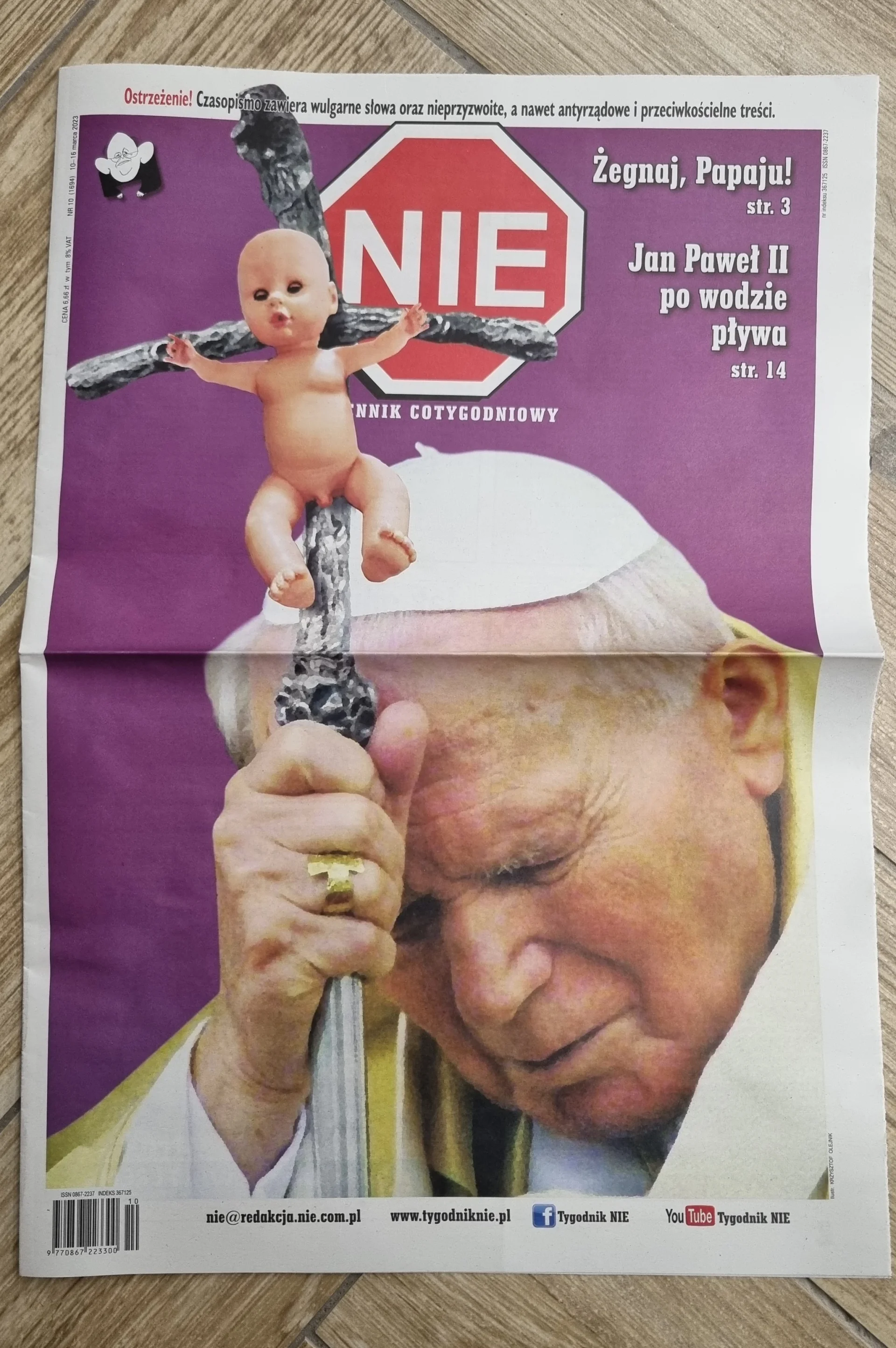 "Tygodnik NIE" wycofany przez Orlen. Powód? Okładka z Janem Pawłem II w kontekście krycia księży-pedofilów. "Tygodnik NIE" wycofany przez Orlen. Powód? Okładka z Janem Pawłem II w kontekście krycia księży-pedofilów.