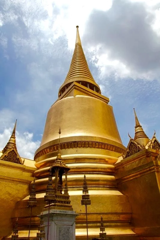 Phra Si Rattana - Złota Chedi. Bangkok/ Tajlandia