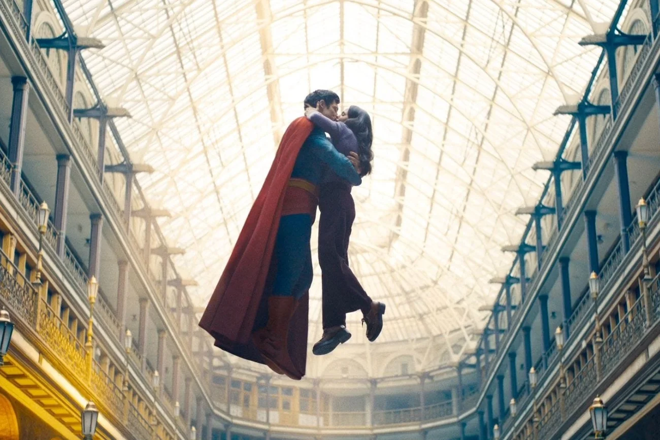 David Corenswet i Rachel Brosnahan w filmie "Superman"