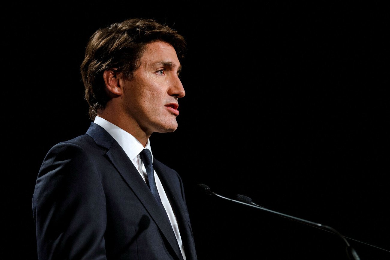 Justin Trudeau został obrzucony kamieniami