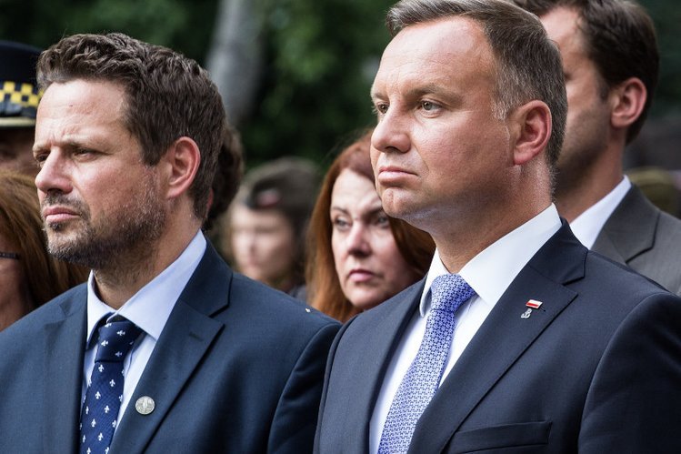 W nowym sondażu Andrzej Duda prowadzi z Rafałem Trzaskowskim.
