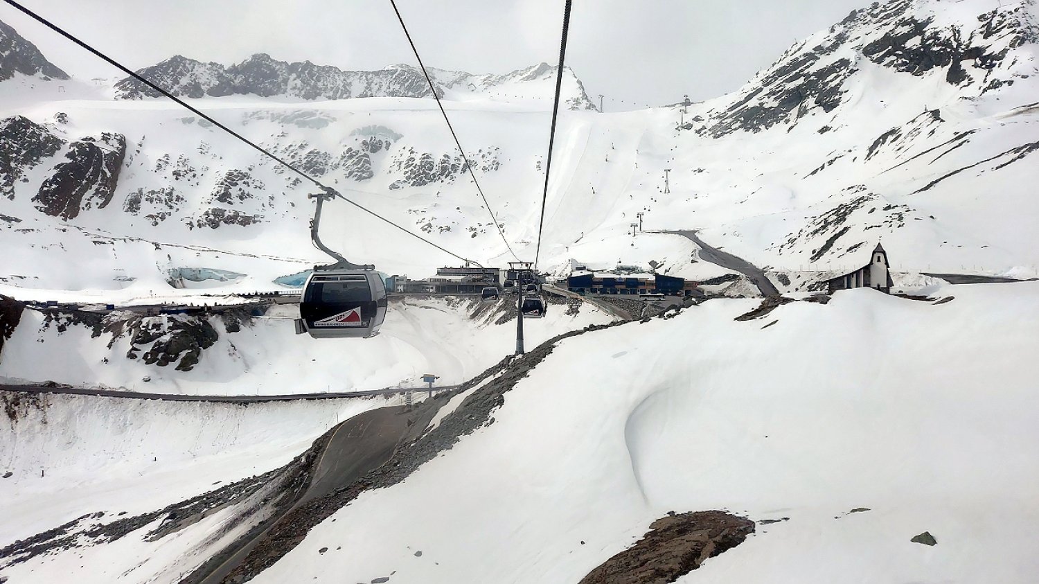 Ośrodek Sölden w Austrii to jedna z dobrych opcji na narty w majówkę. Ośrodek narciarski Sölden w Austrii