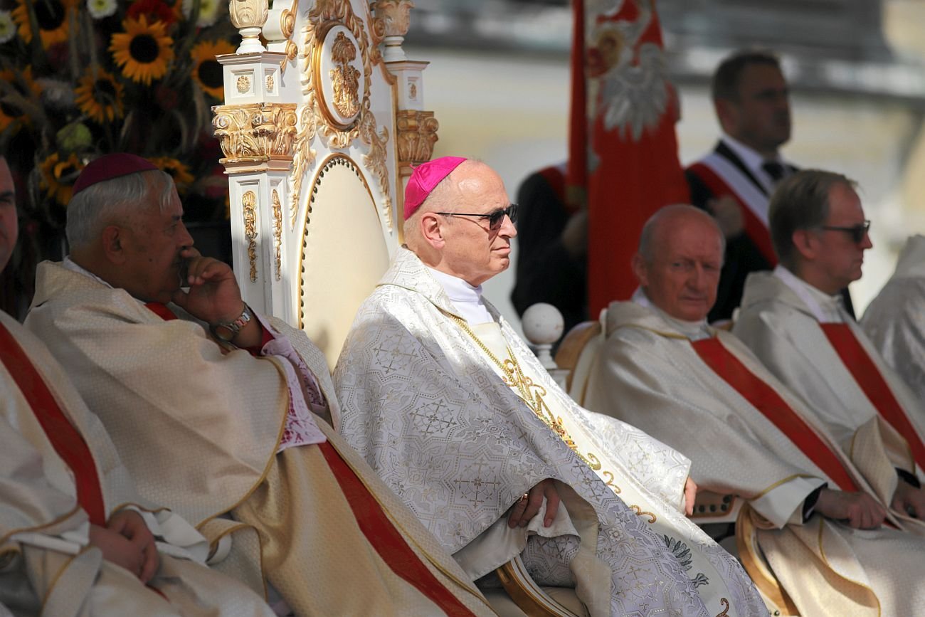 Biskup Mering wywołał oburzenie. Mniejszość niemiecka napisała do Leona XIV.