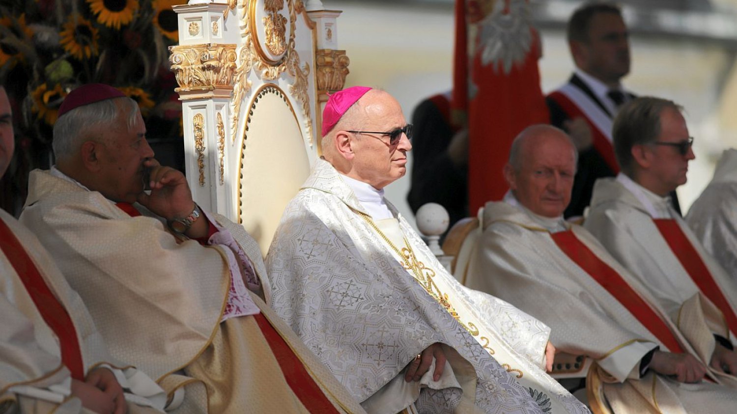 Biskup Mering wywołał oburzenie. Mniejszość niemiecka zwróciła się do papieża Biskup Mering wywołał oburzenie. Mniejszość niemiecka napisała do Leona XIV.