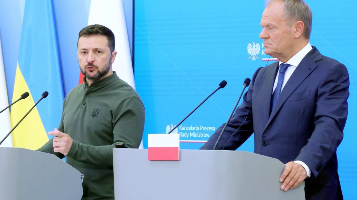 Kijów zmienił front ws. Wołynia. Ukraiński IPN chce badań, ale... na własnych warunkach Wołodymyr Zełenski i Donald Tusk