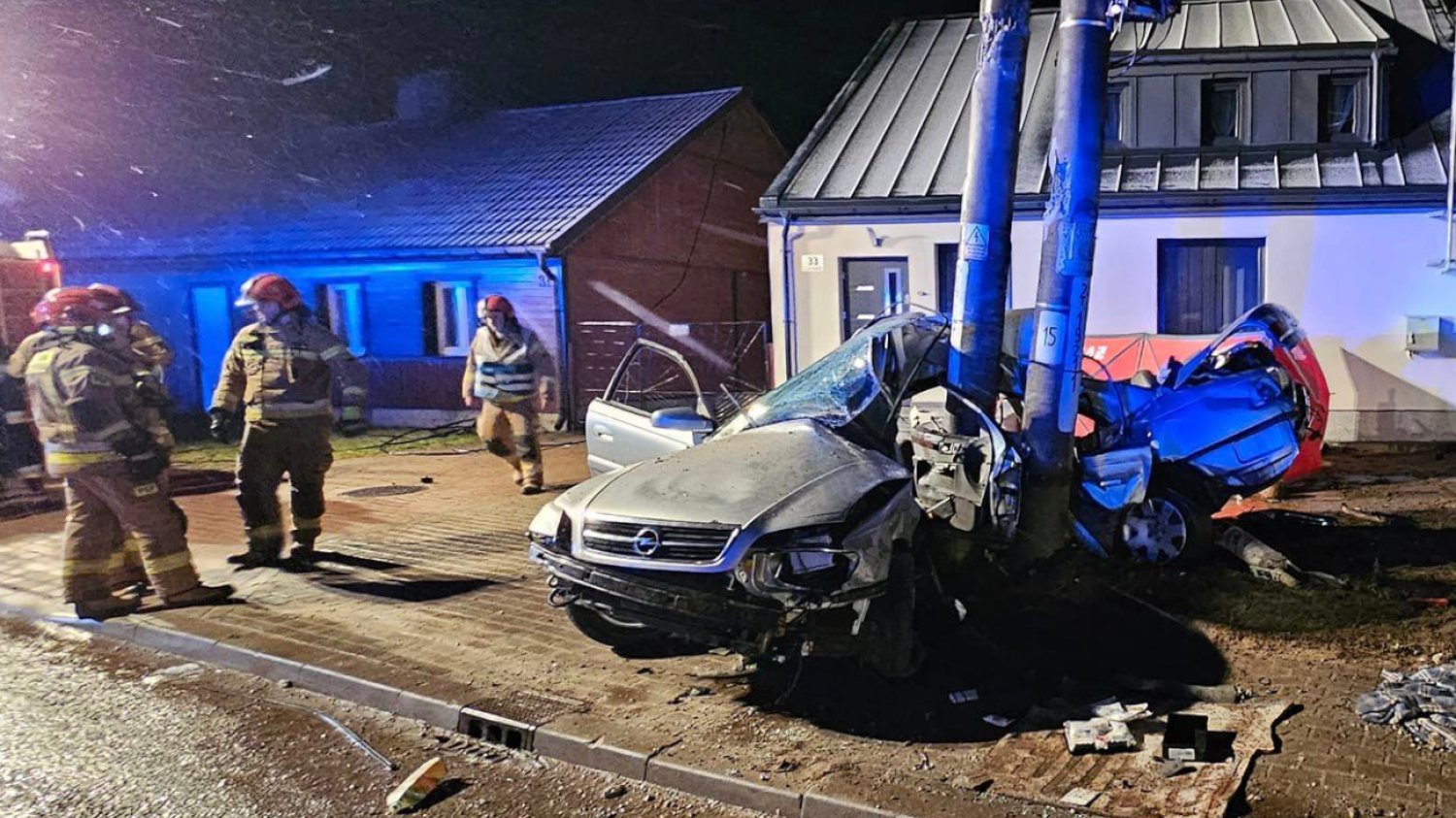 Makabryczny wypadek tuż przed świętami na Podlasiu. Nie żyją dwie młode osoby