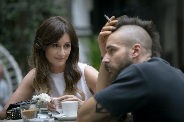 Maja Ostaszewska została skrytykowana przez reżysera Patryka Vegę i aktora Piotra Stramowskiego.