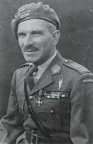 Gen. Stanisław Sosabowski - po wojnie robotnik z magazynie.