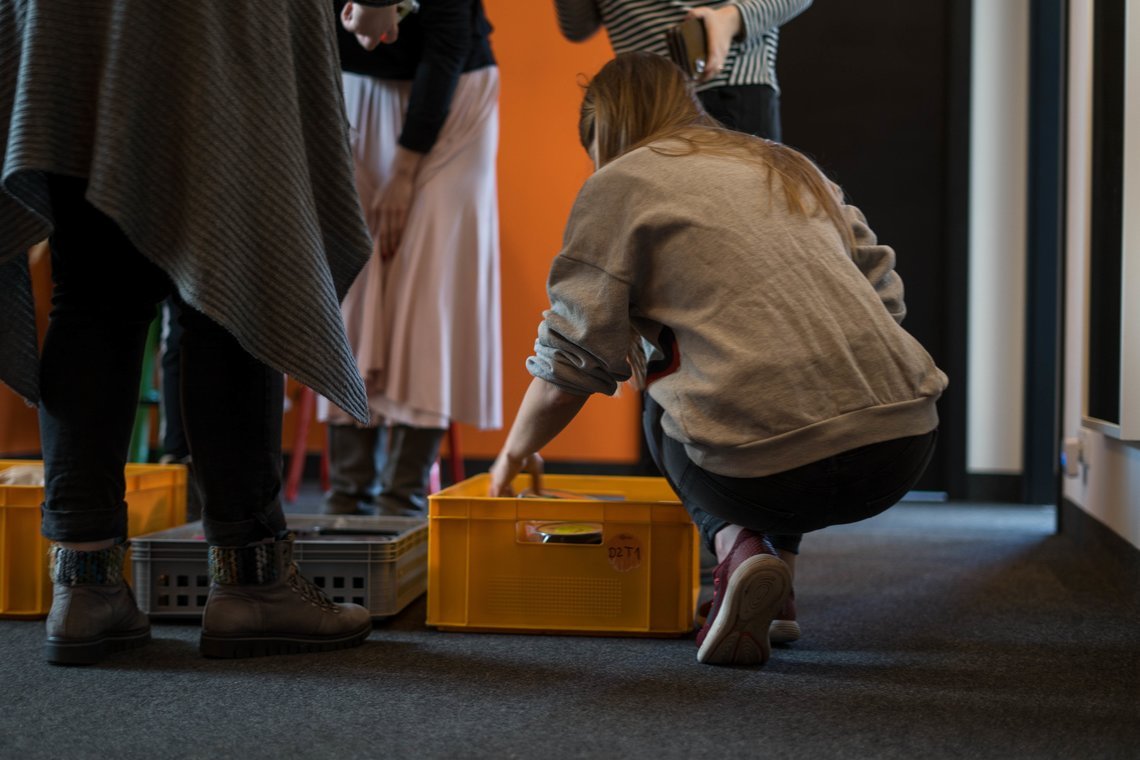 Niekoniecznie należy rezygnować z cateringu czy zamawiania jedzenia na wynos z powodu koronawirusa.