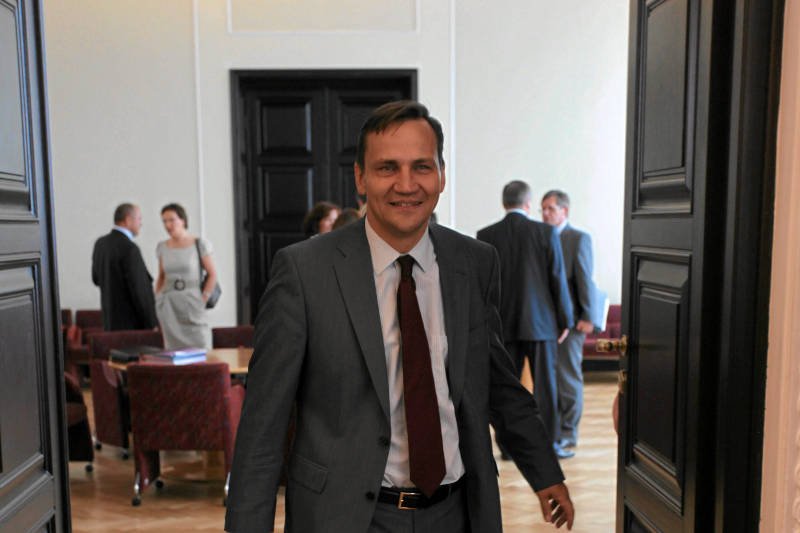 Piotr Śmiłowicz chce dymisji Radosława Sikorskiego