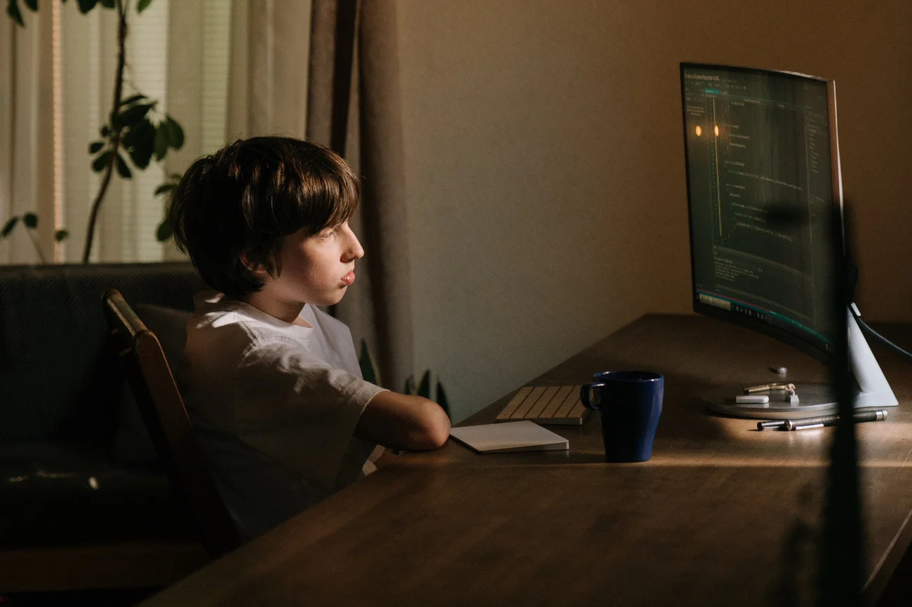 W odpowiedzi na nasilające się zjawisko hejtu towarzystwo ubezpieczeniowe UNIQA wprowadziło nową polisę – "Ubezpieczenie na wypadek hejtu w Internecie".