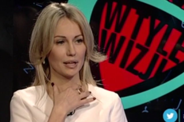 Magdalena Ogórek w programie "W tyle wizji", w którym pokazano w tendencyjny sposób Donalda Tuska.