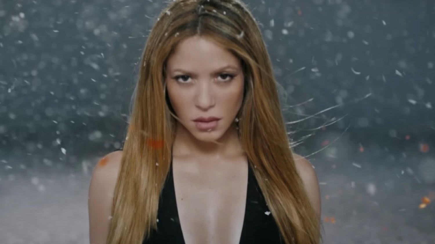 Shakira śpiewa o ex-partnerze w nowej piosence "TQG" z Karol G. Shakira śpiewa o ex-partnerze w nowej piosence "TQG" z Karol G.