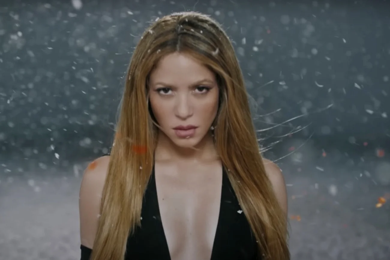 Shakira śpiewa o ex-partnerze w nowej piosence "TQG" z Karol G. Shakira śpiewa o ex-partnerze w nowej piosence "TQG" z Karol G.