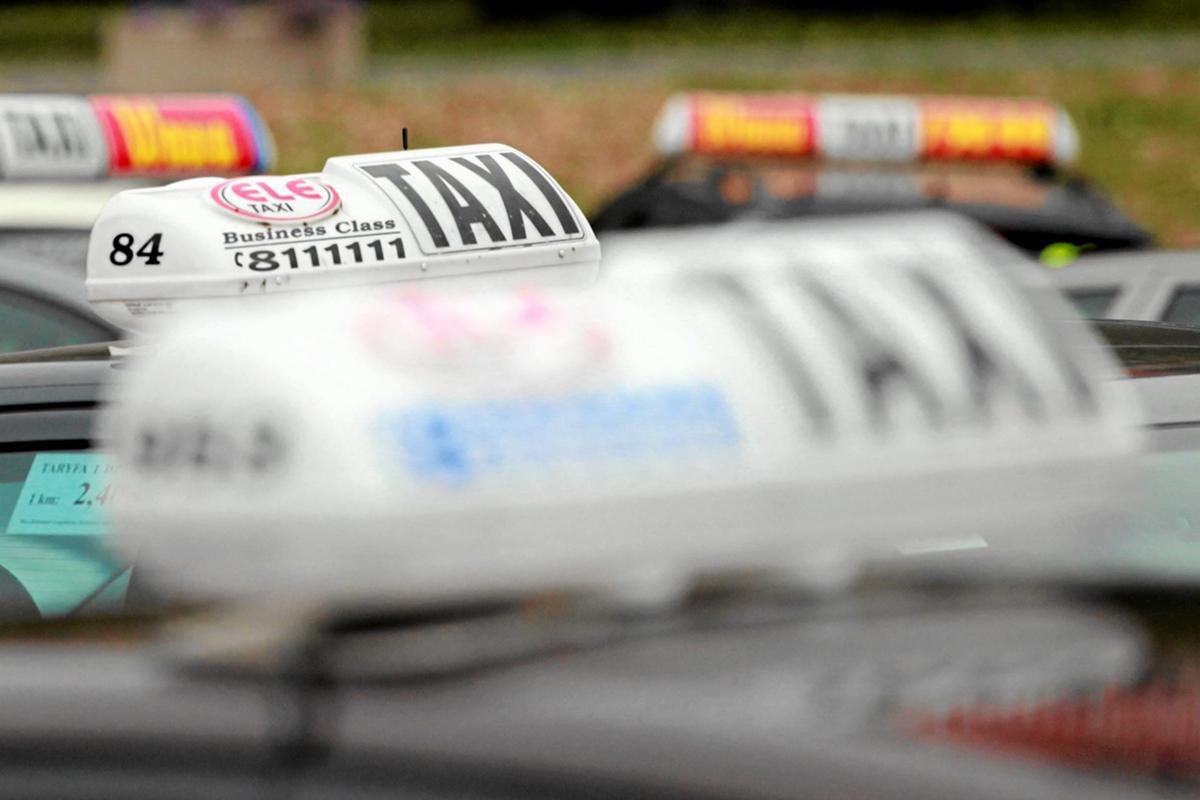 Wrzesień 2011, Warszawa. Protest taksówkarzy.