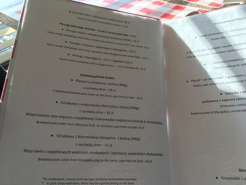Restauracja "Schabowy" serwuje trzy różne rodzaje wieprzowiny.