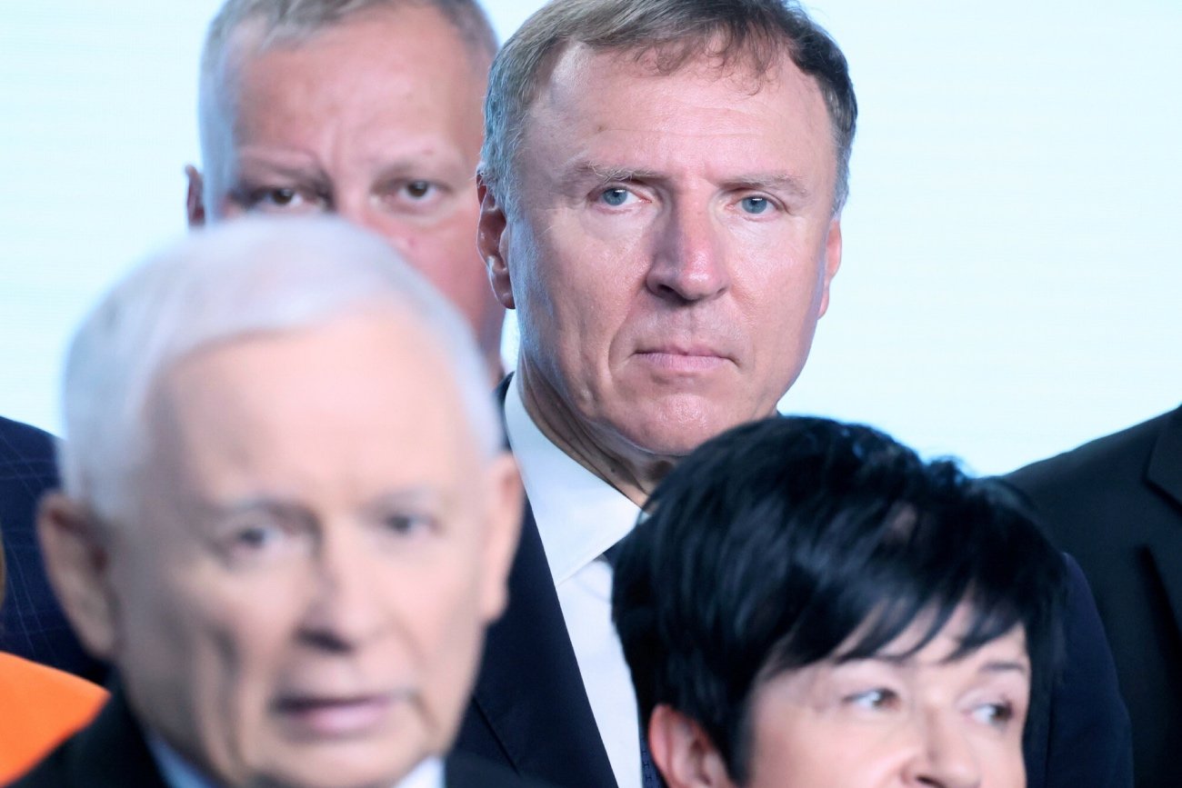 Bunt w PiS na Pomorzu. Działacze sprzeciwiają się faworytowi Kaczyńskiego.