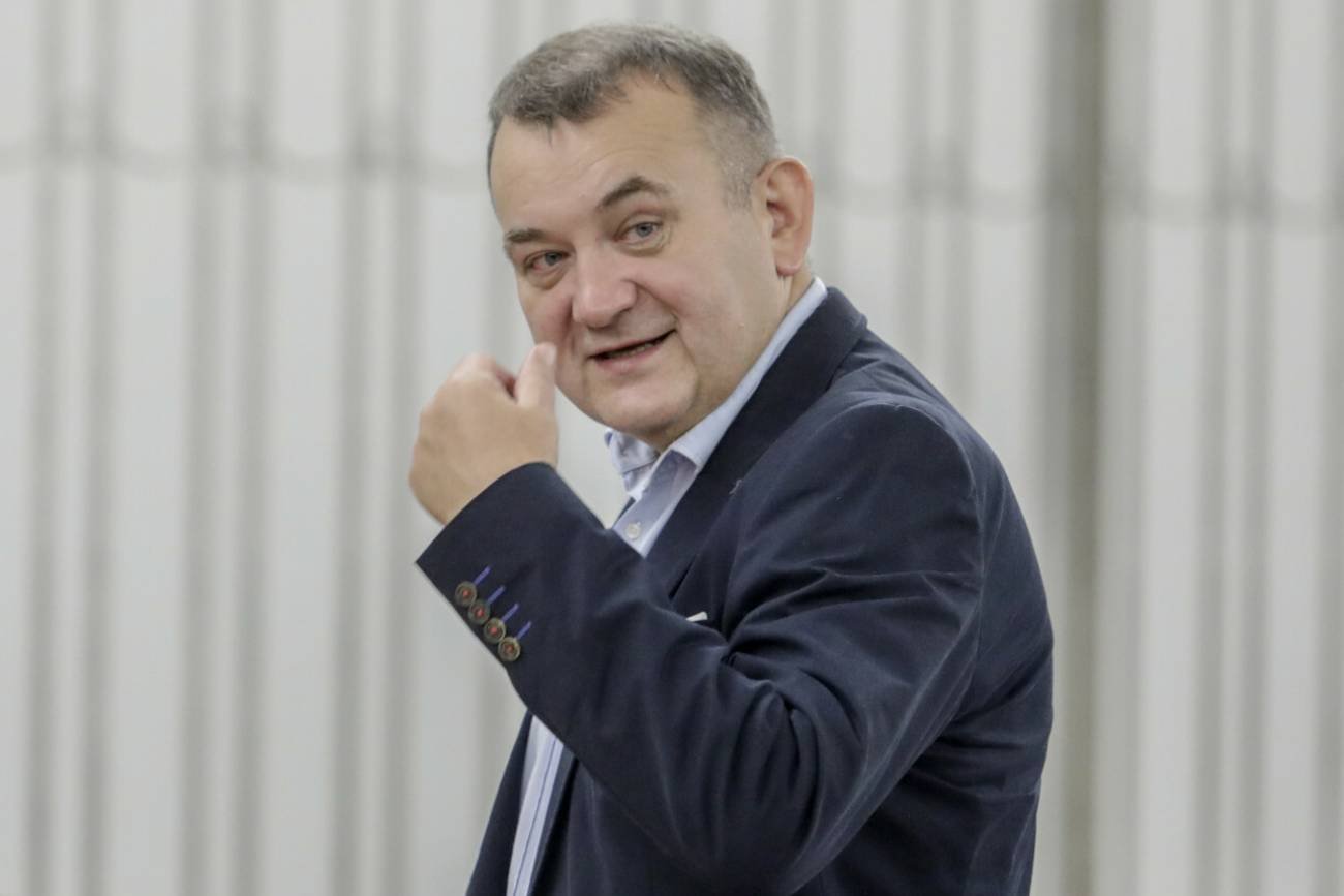 TVP musi przeprosić senatora Gawłowskiego. Wynajem lokalu prostytutkom