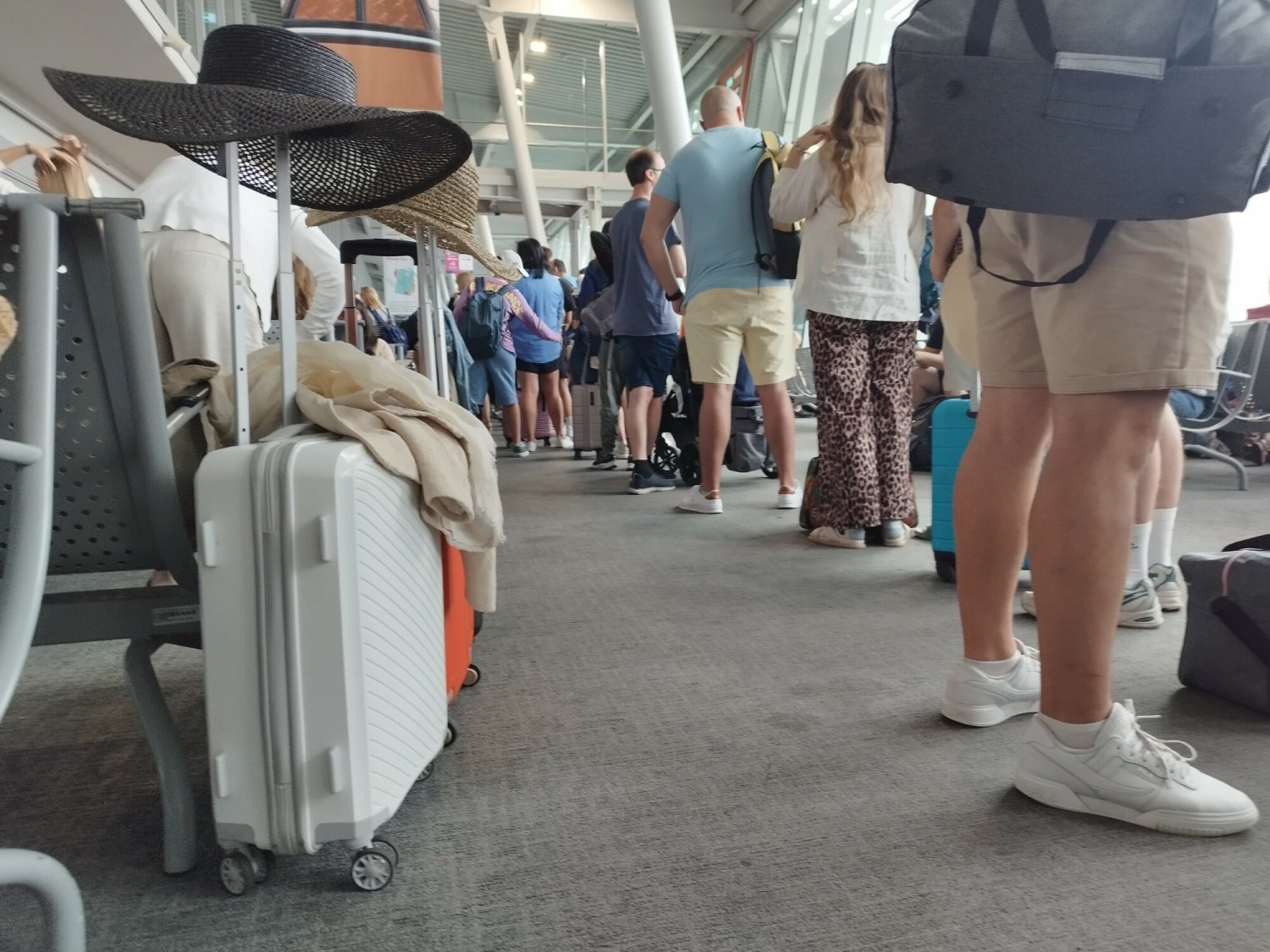 Reisefieber atakuje tuż przed wakacjami. "Umierałam z bólu na lotnisku".