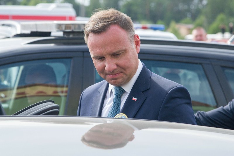 Wypadek na trasie kolumny Andrzeja Dudy. Płk Siewiera reanimował rannych