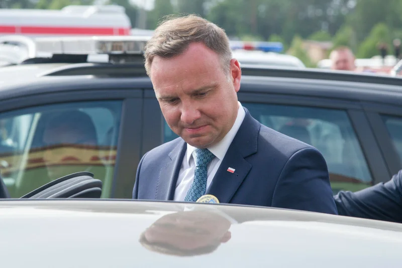 Wypadek na trasie kolumny Andrzeja Dudy. Płk Siewiera reanimował rannych
