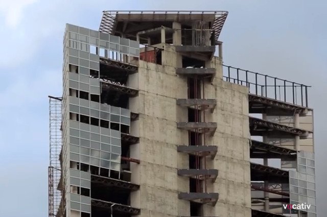 Wieża Dawida stała się "najwyższym slumsem świata"