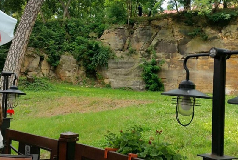 Poseł opozycji Artur Gierada twierdzi, że był nagrywany z ukrycia przez policję. Nie był śledzony podczas protestu, jak Ryszard Petru, tylko chodzi już o zwykłe spotkanie z mieszkańcami Starachowic.