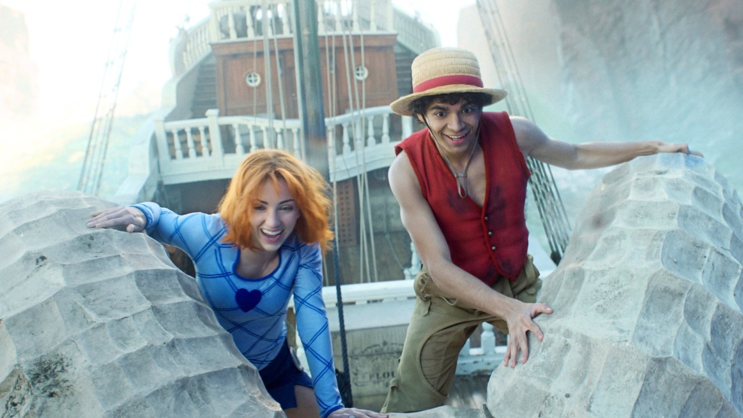 Emily Rudd i Iñaki Godoy w 2. sezonie serialu "One Piece"