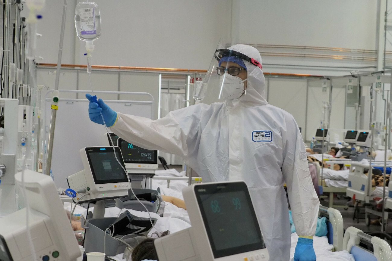 Ile zakażeń koronawirusem 19 grudnia? Nowy raport MZ o COVID-19