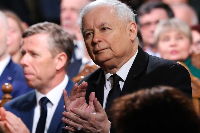 Problemy zdrowotne prezesa PiS przeciągnięte w czasie.