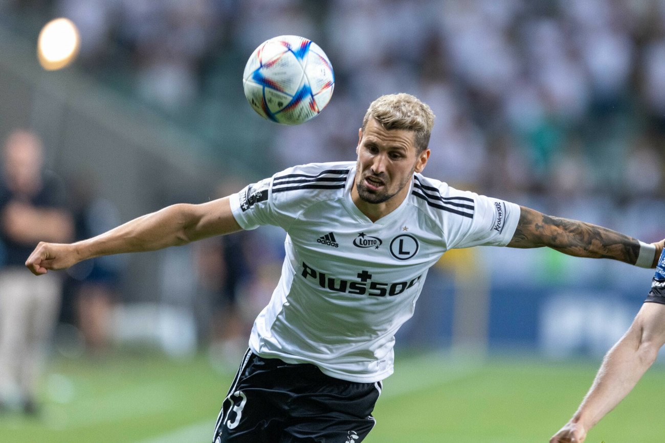 Paweł Wszołek zdobył dla Legii Warszawa kontaktowego gola, dającego nadzieję, po bardzo słabym otwarciu meczu.