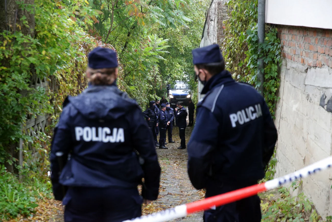 Kobieta, która miała udusić trójkę swoich dzieci, trafiła do aresztu.