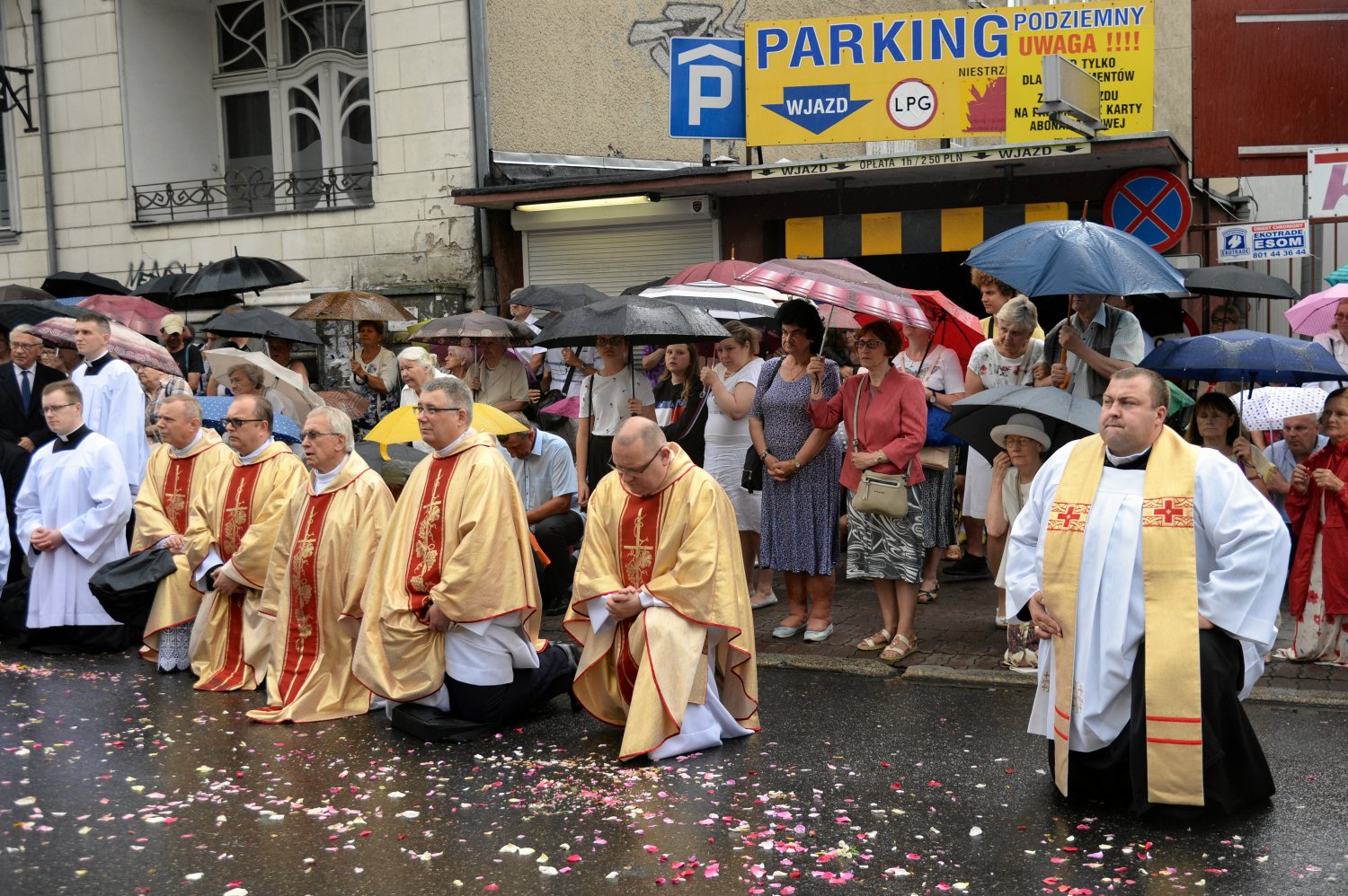 W Boże Ciało w całej Polsce odbywają się procesje