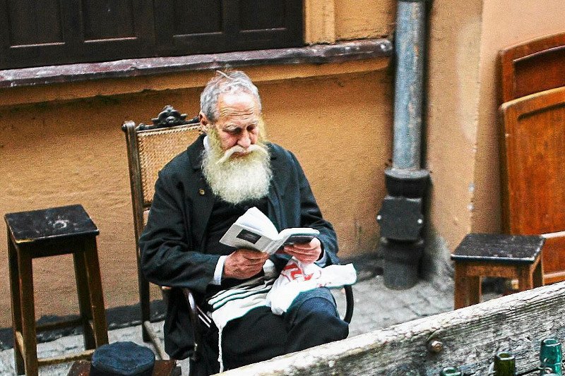 CBOS zbadał, jakie mamy nastawienie do Żydów. Nie jest źle, ale nadal zamykamy się w myślowych kliszach.