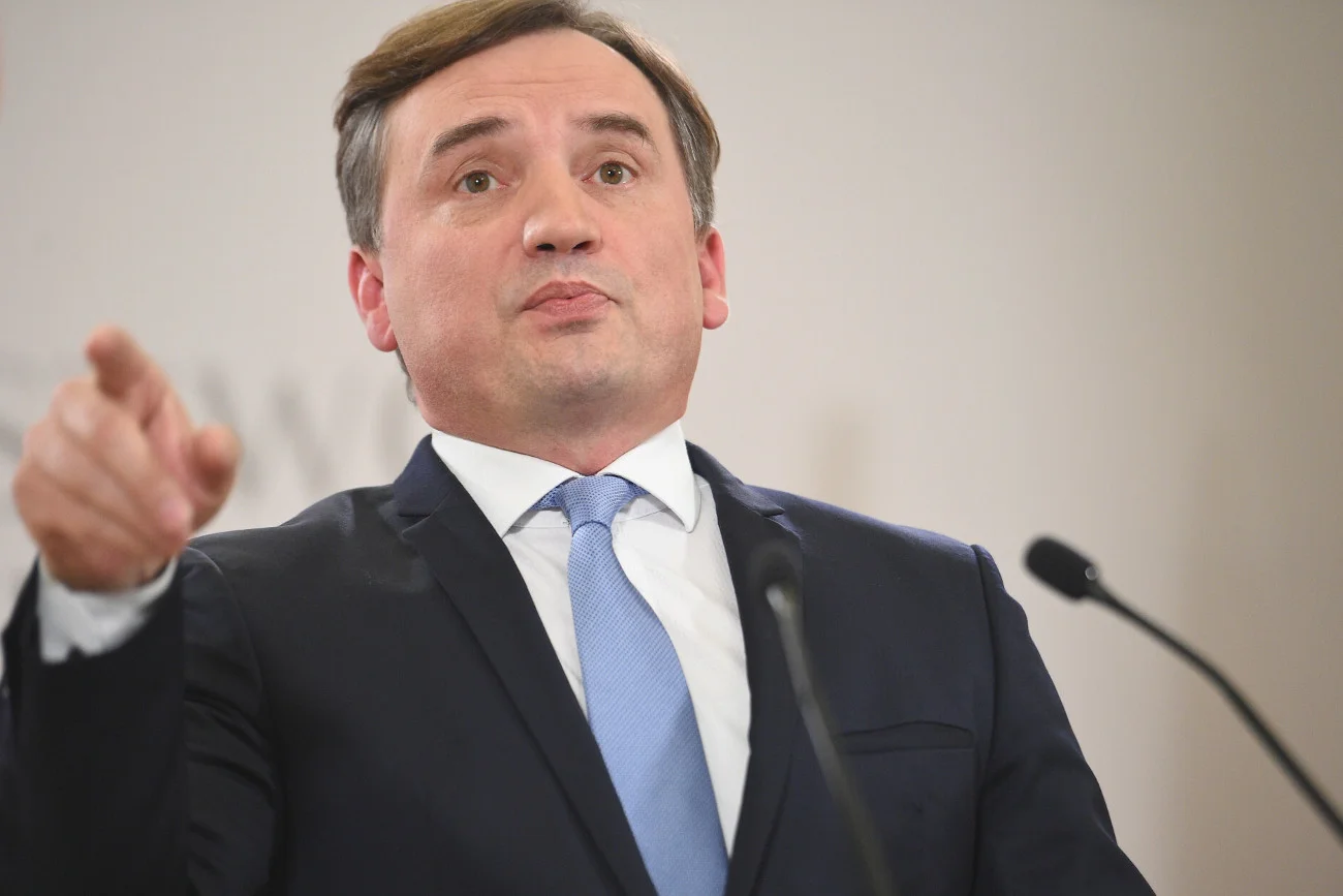 Zbigniew Ziobro zawetuje podczas posiedzenia Rady UE  "Konkluzje dot. Strategii UE na rzecz praw dziecka".