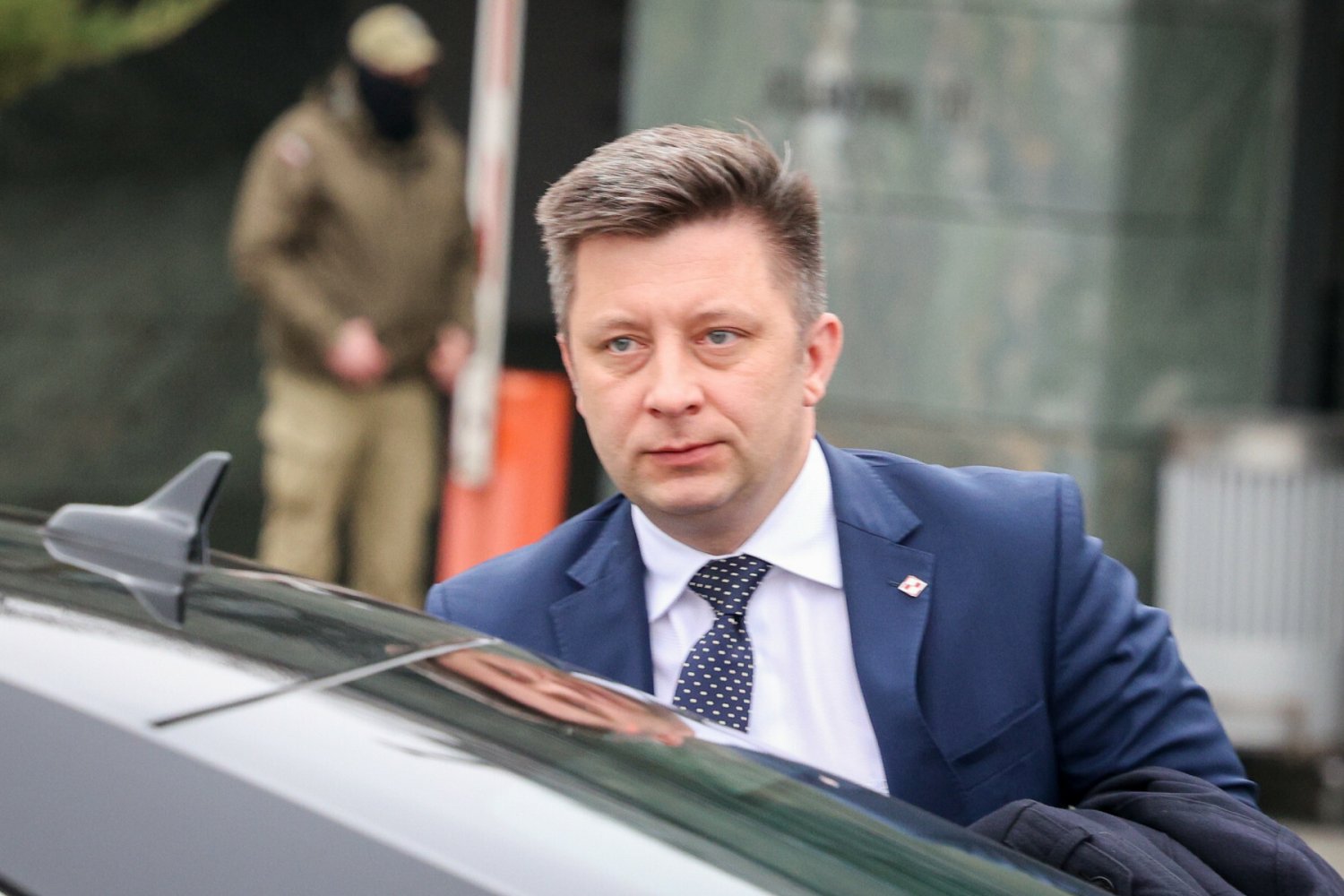 Michał Dworczyk miał pisać do premiera jak cenne są kontakty z narodowcami.