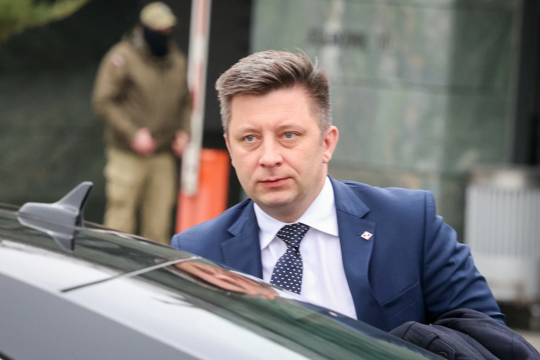 Michał Dworczyk miał pisać do premiera jak cenne są kontakty z narodowcami.